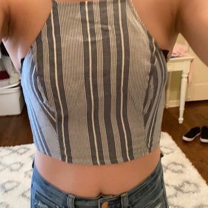 American Eagle crop top